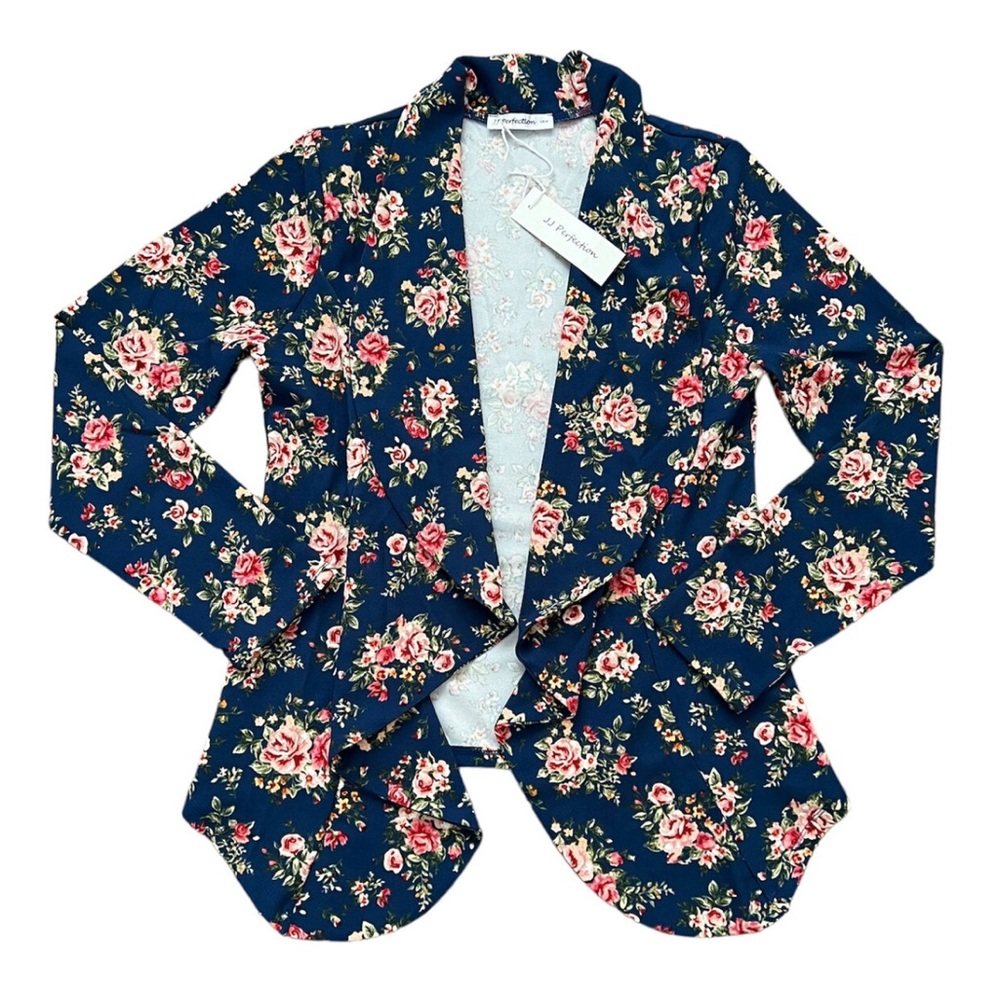 ❌SOLD❌ NWT Long Sleeve Crepe Flare Blazer with Shawl Collar - Picture 5 of 5